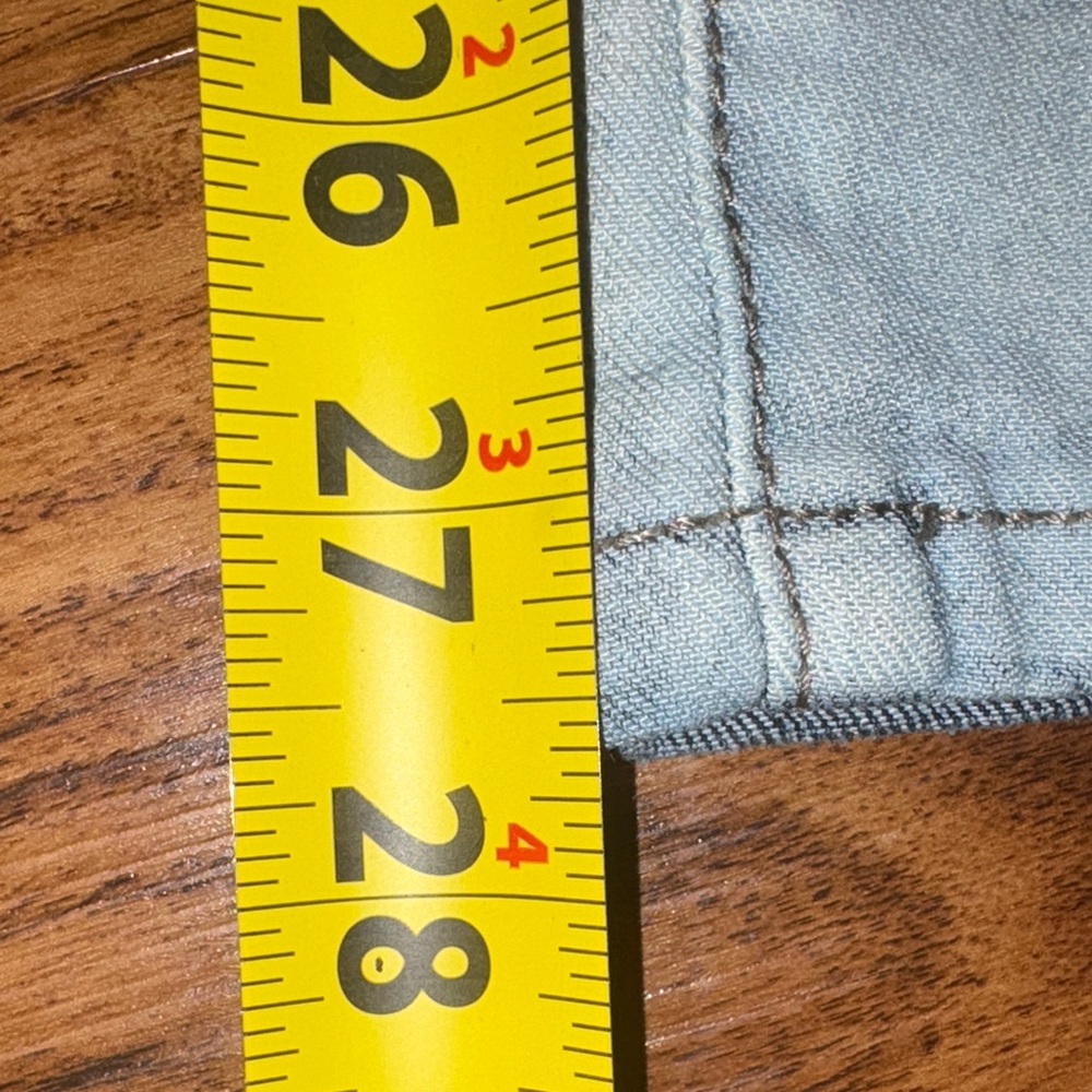 LOGO~ Lori Goldstein Women's ombré Straight Leg ankle Jeans - Dark to Light Blue - Picture 9 of 9